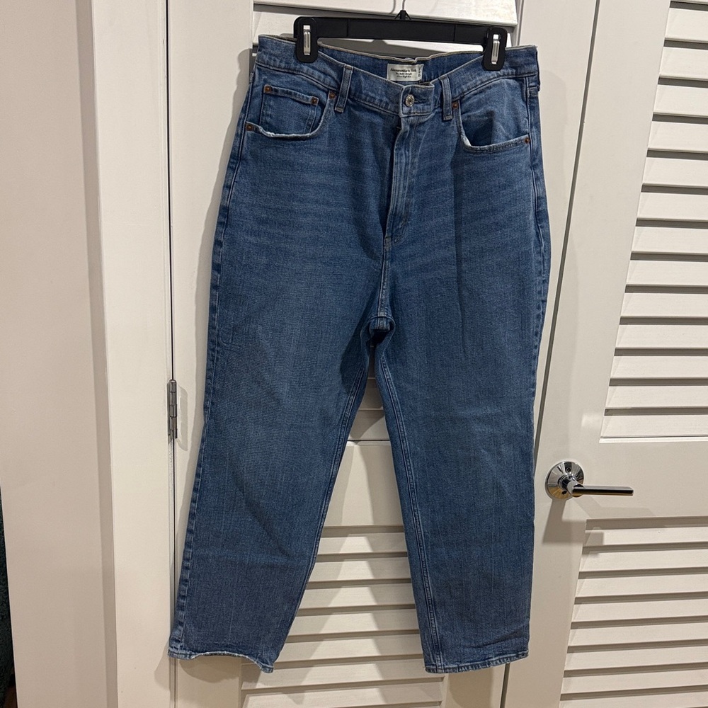 Abercrombie & Fitch Light Blue Ultra High Rise Ankle Straight Jeans